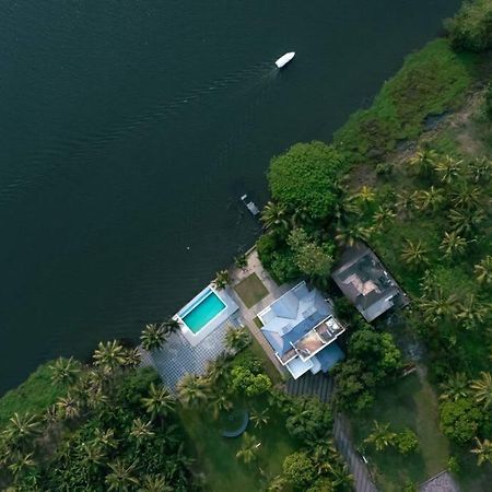 Riveria Portico - River Side 6 Bedroom Private Pool Bungalow North Paravur Exterior foto