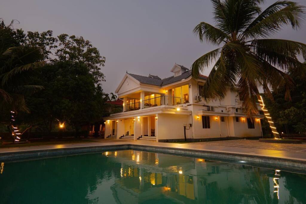 Riveria Portico - River Side 6 Bedroom Private Pool Bungalow North Paravur Exterior foto